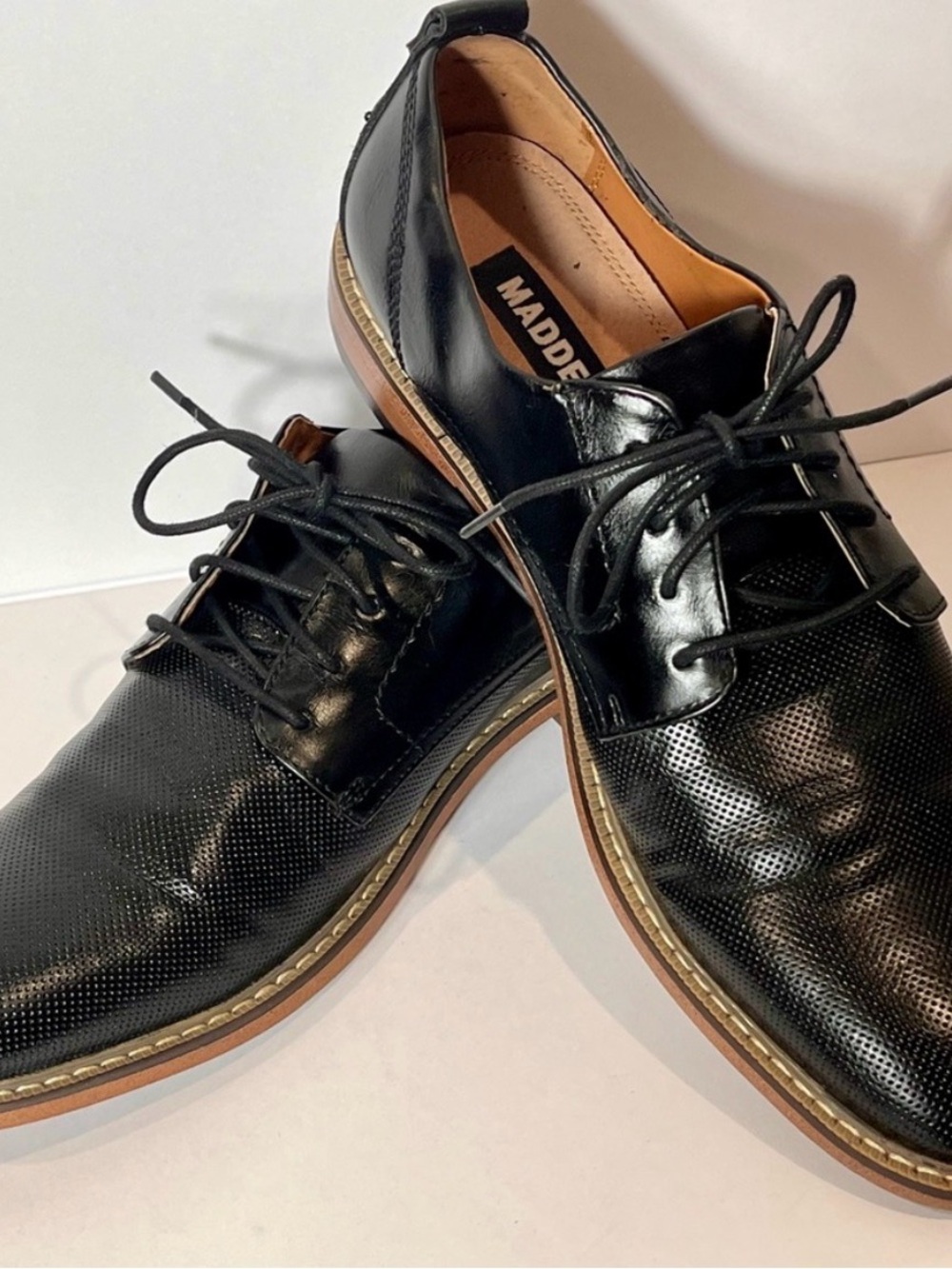 Steve Madden Men’s Nytro Black Perforated Derby Dress Shoes Size 9